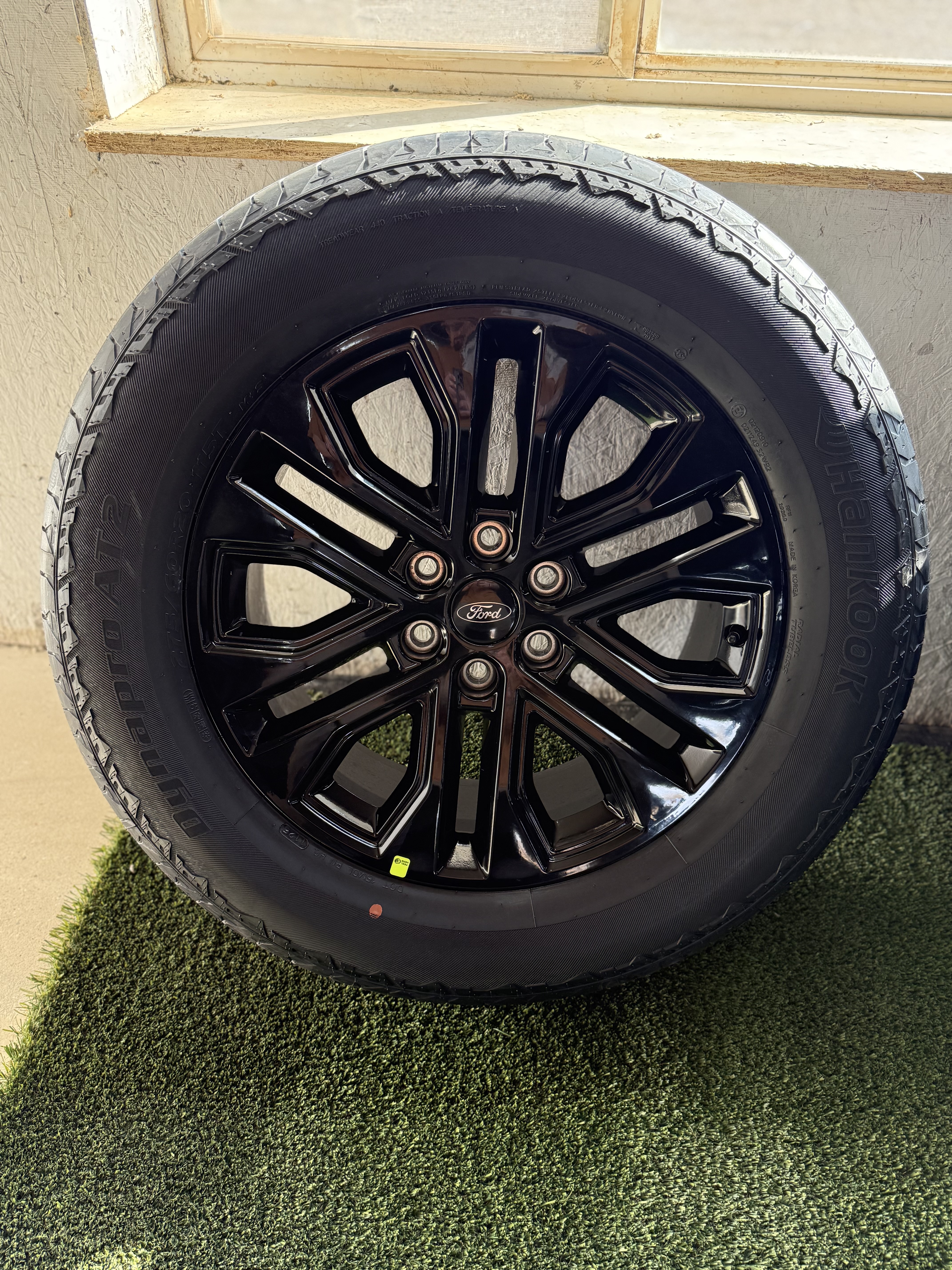 Gloss Black 20" F-150 Wheels with Hankook Dynapro AT2 275/60R20 Tires